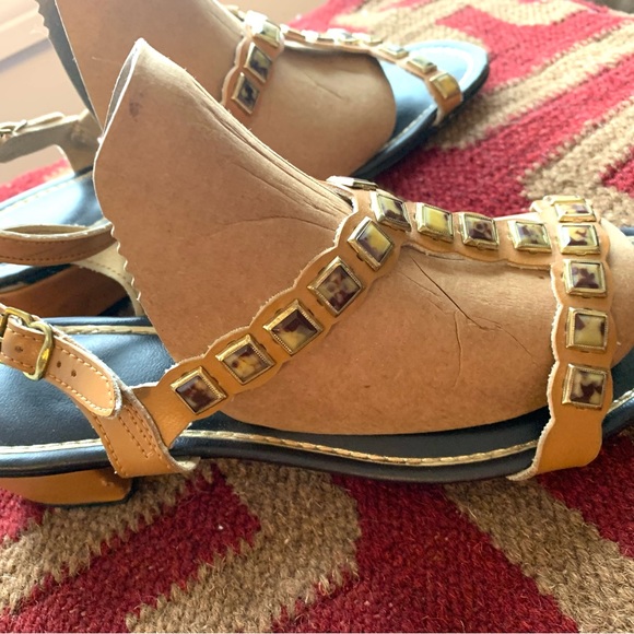 Vintage Light Brown Jeweled Cleopatra Sandals 9 B - Picture 3 of 6